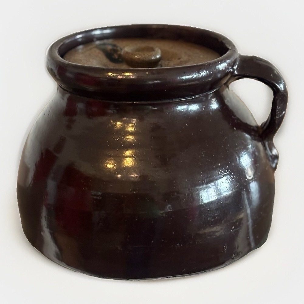 Antique Brown Glaze Stoneware Single Handle Bean Pot w Lid Primitive Vtg 8" Diam